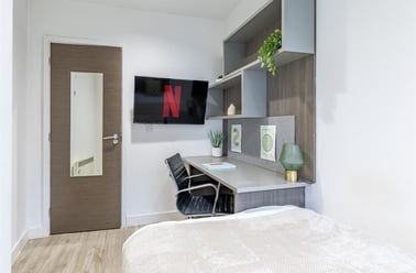 Colston Avenue, City Centre, Bristol - Image 2